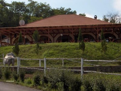 Stampok Szabadidõpark - Lovarda és horgásztó - Szentendre
