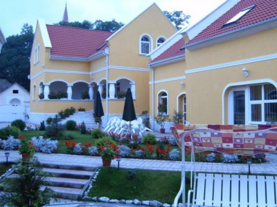 Villapark Wellness & Konferencia Hotel****  - Dédestapolcsány